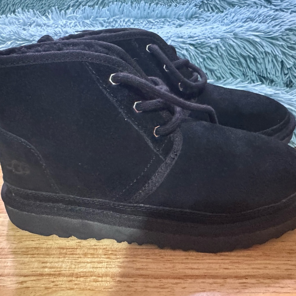 UGG Kids Black neumel Boots 3Y